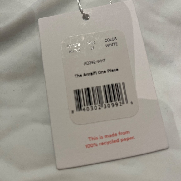 Andie The Amalfi One Piece - Picture 6 of 7